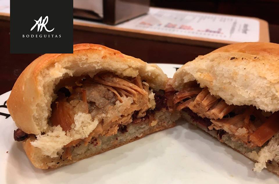 19225906_1758975497450864_5552831782385999916_n