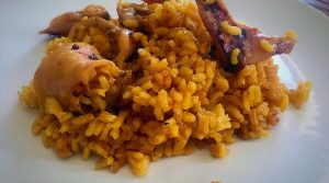 Arroz-de-calamares-con-Salmorreta-800x445[1]