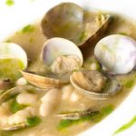 1020-alubias-blancas-con-almejas-y-aceite-de-cebollino-xl-668x400x80xX1[1]