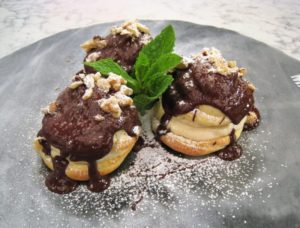 profiteroles